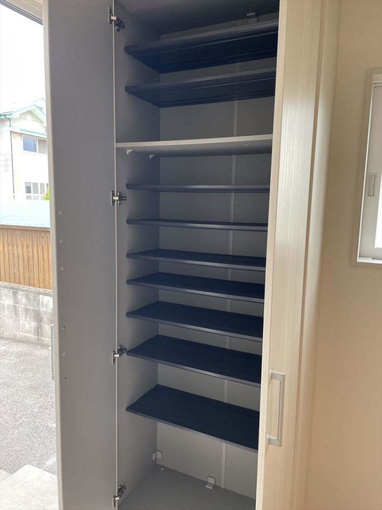 カーサルーチェ 玄関
