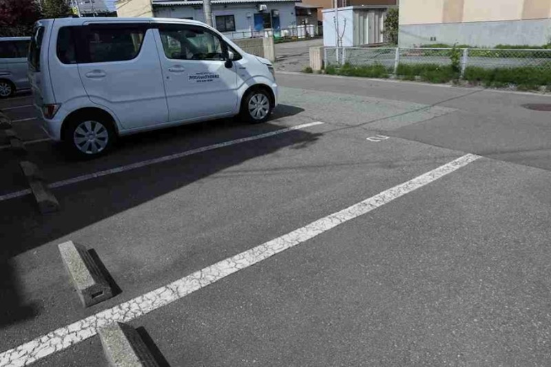 フルール八橋 駐車場