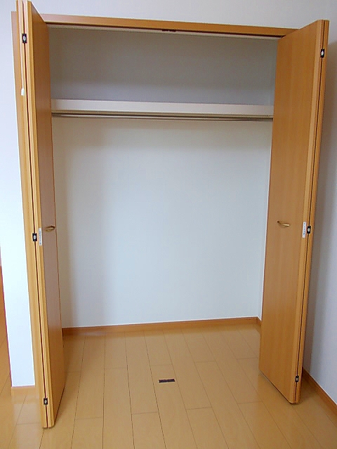 秋田県秋田市広面樋口 収納
