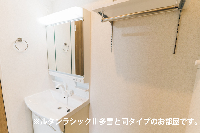 秋田県秋田市手形中谷地 洗面所