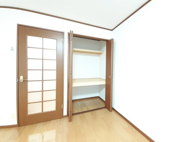 秋田県秋田市東通２丁目 収納