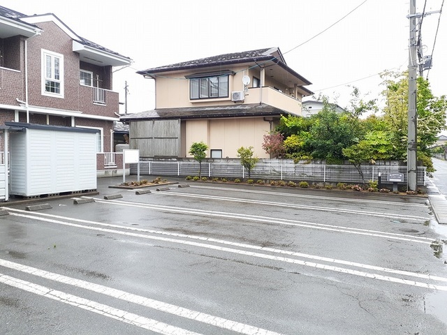 秋田県秋田市泉中央５丁目 駐車場
