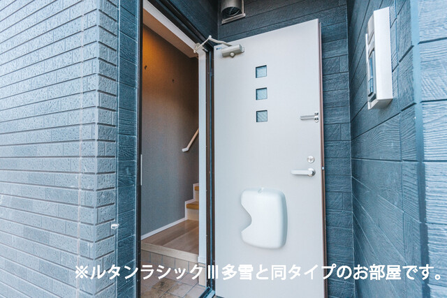 秋田県秋田市手形中谷地 玄関