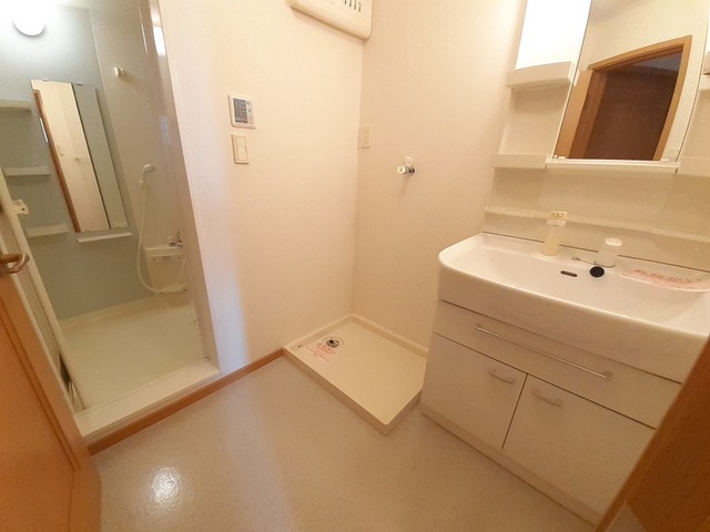 秋田県潟上市天王持長根 洗面所