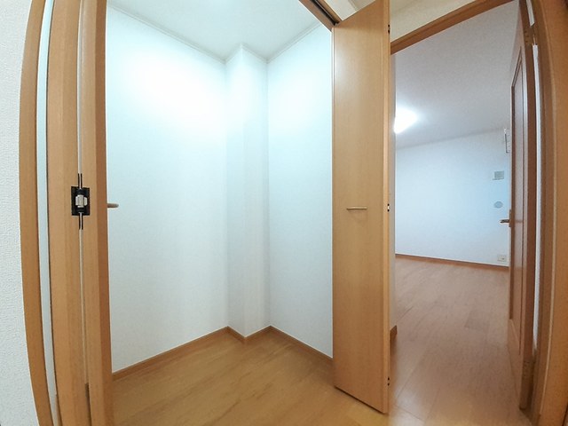 秋田県秋田市山王沼田町 収納
