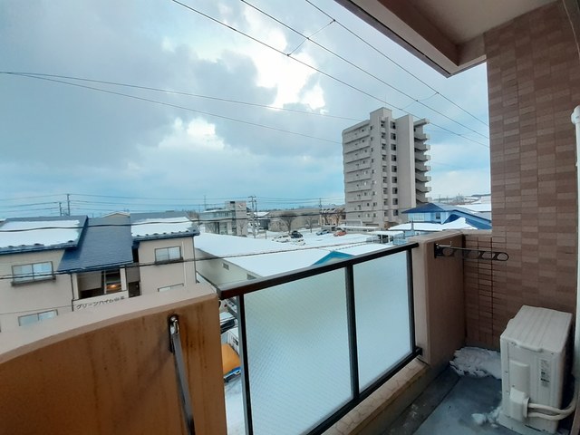 秋田県秋田市山王沼田町 ベランダ