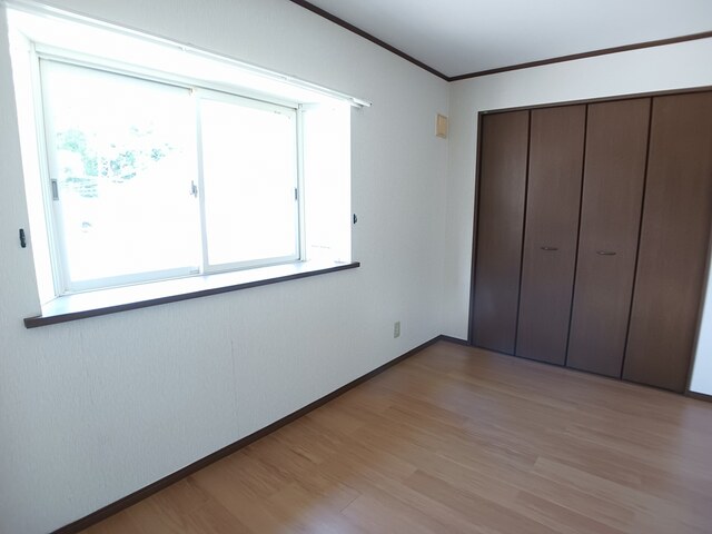 秋田県秋田市楢山太田町 ベッドルーム