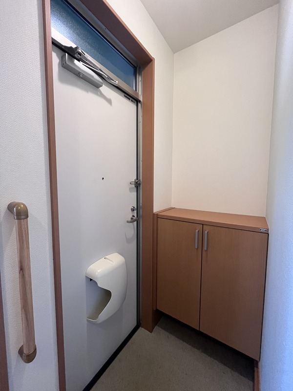 ステイ・イースト 玄関