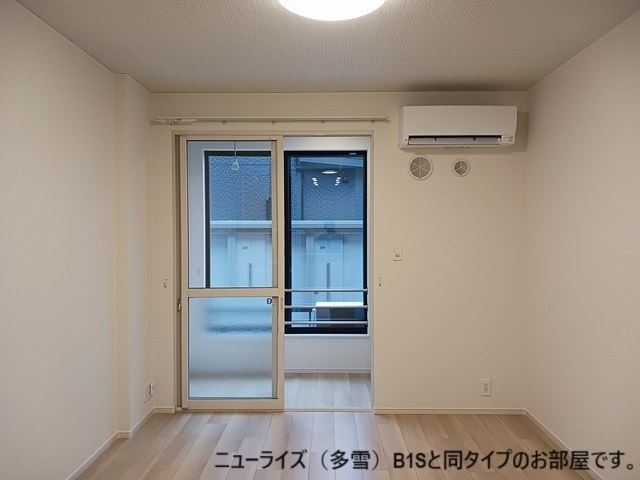 秋田県秋田市土崎港中央２丁目 リビング