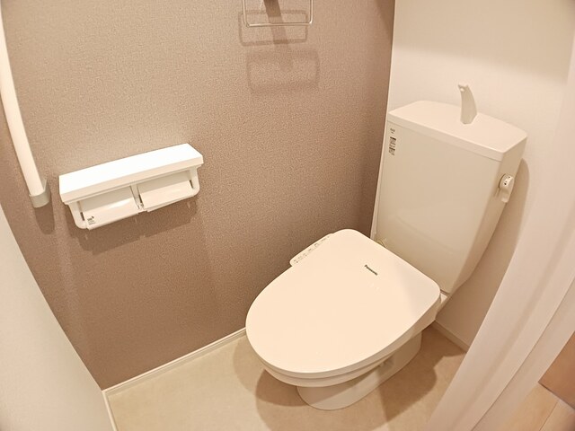 秋田県秋田市土崎港中央２丁目 トイレ
