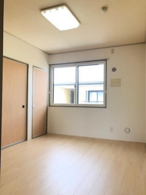 秋田県秋田市広面板橋添 ベッドルーム