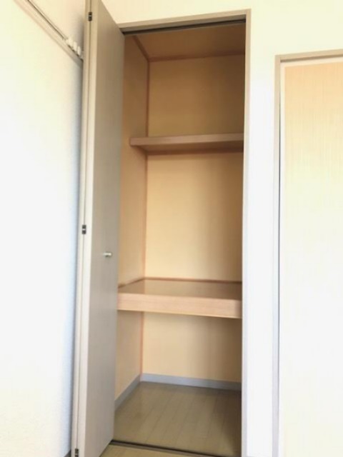 秋田県秋田市広面板橋添 収納