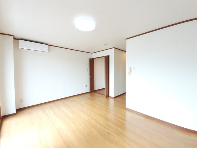 秋田県秋田市旭南２丁目 リビング