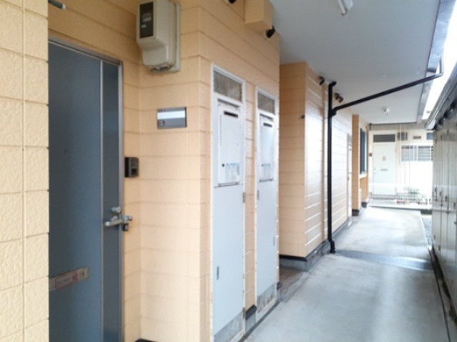 秋田県秋田市泉南１丁目 エントランス