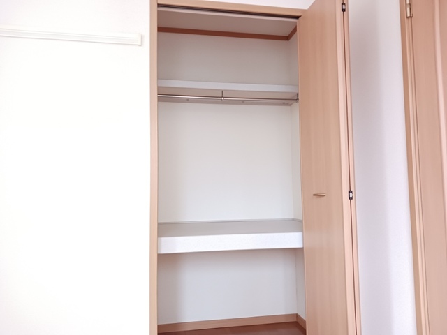 秋田県秋田市四ツ小屋中野 収納