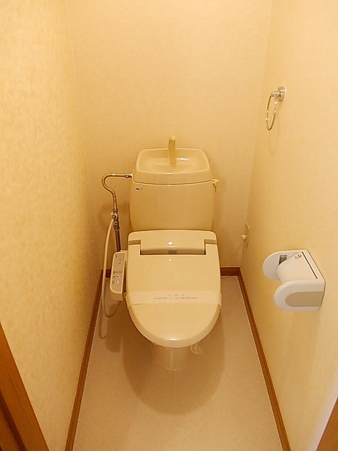 秋田県秋田市仁井田本町１丁目 トイレ
