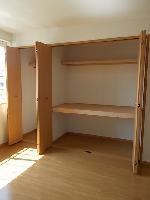 秋田県秋田市柳田鳥越 収納