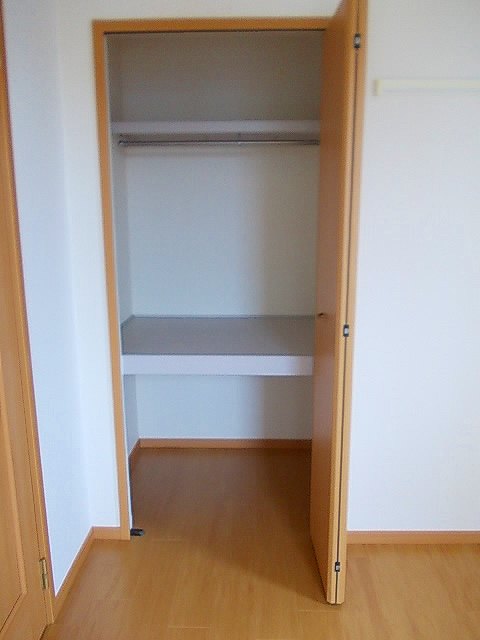 秋田県秋田市四ツ小屋中野 収納