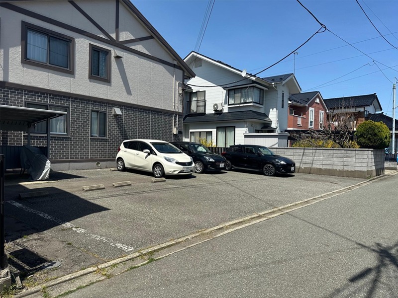 秋田県秋田市茨島４丁目 駐車場