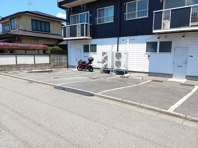 秋田県秋田市東通３丁目 駐車場