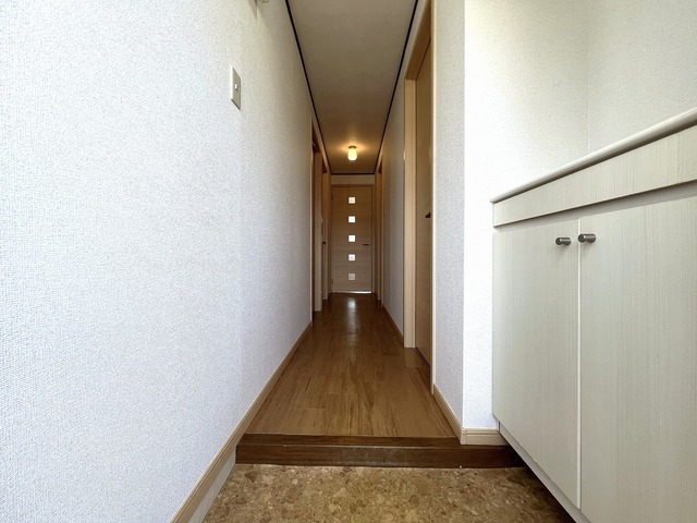 秋田県秋田市東通３丁目 玄関