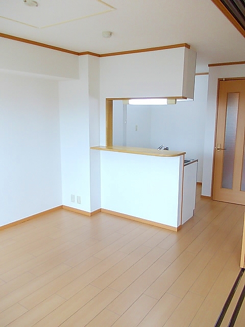 秋田県秋田市御所野元町４丁目 リビング
