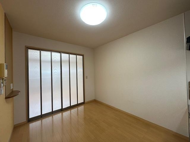 秋田県秋田市河辺北野田高屋黒沼下堤下 リビング