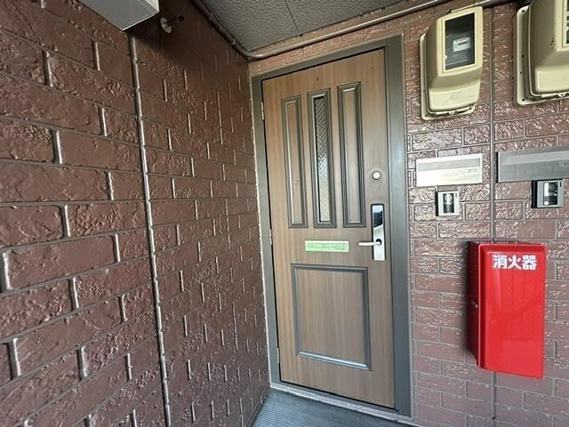 秋田県秋田市楢山城南新町 エントランス