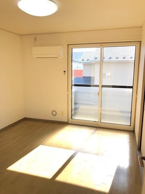 秋田県秋田市広面板橋添 リビング