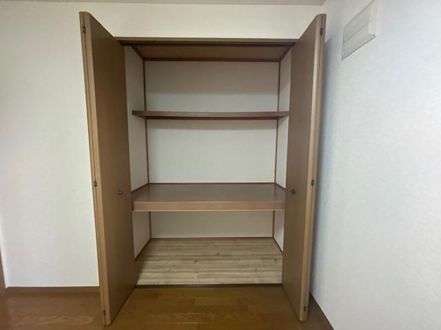 秋田県秋田市高陽幸町 収納