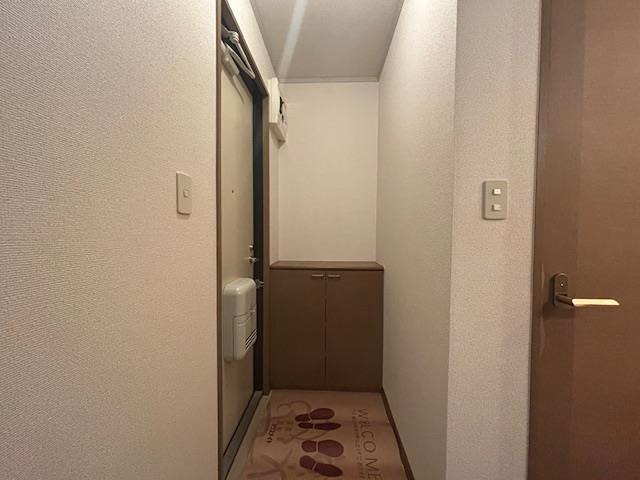 秋田県秋田市高陽幸町 玄関