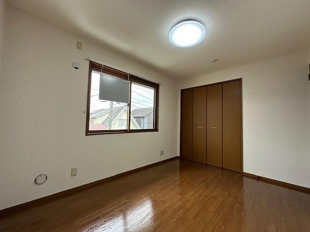 秋田県秋田市楢山城南新町 ベッドルーム
