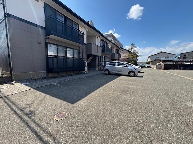 秋田県秋田市高陽幸町 駐車場