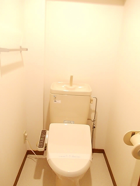 秋田県秋田市泉南２丁目 トイレ