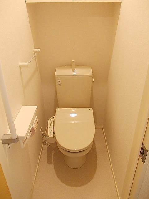 秋田県秋田市仁井田目長田１丁目 トイレ