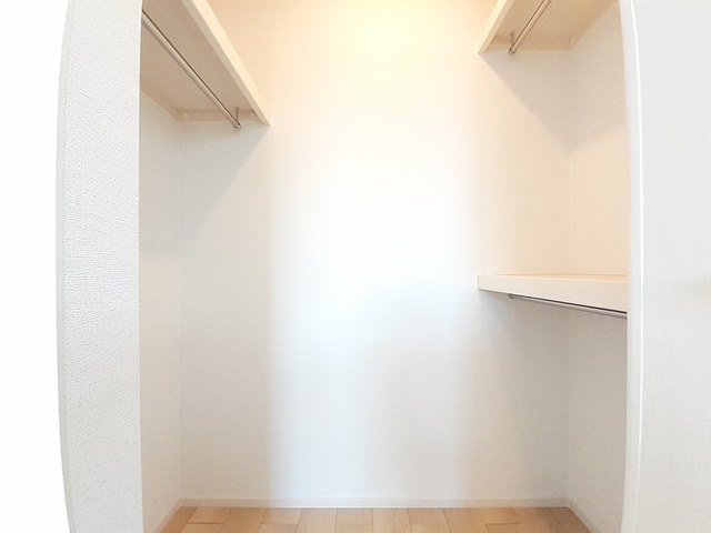 秋田県秋田市新屋豊町 収納