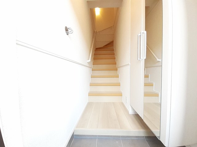 秋田県秋田市新屋豊町 玄関
