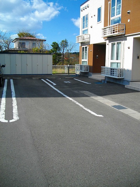 秋田県秋田市下北手松崎家ノ前 駐車場