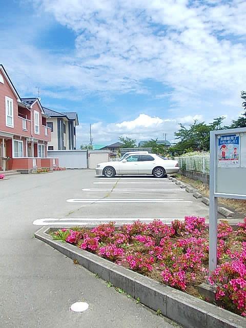 秋田県秋田市飯島川端３丁目 エントランス