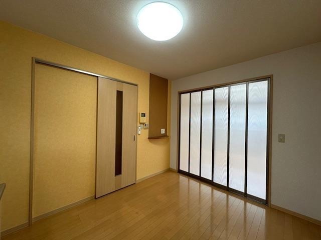 秋田県秋田市河辺北野田高屋黒沼下堤下 リビング