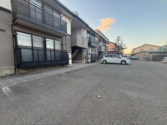 秋田県秋田市高陽幸町 駐車場