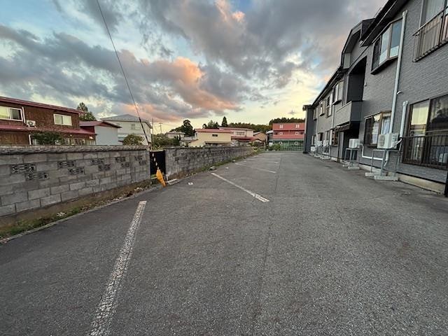 秋田県秋田市広面広面 駐車場