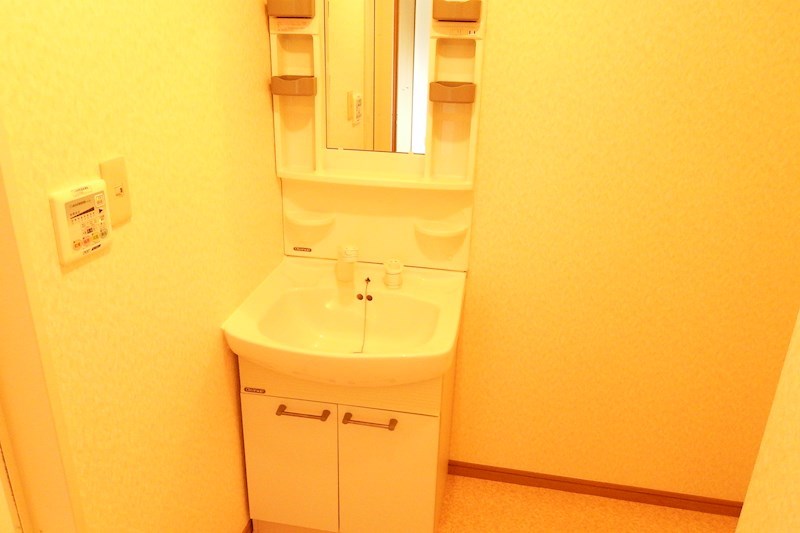 茨城県牛久市栄町６丁目 洗面所