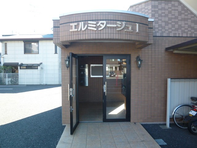 茨城県牛久市中央４丁目 エントランス