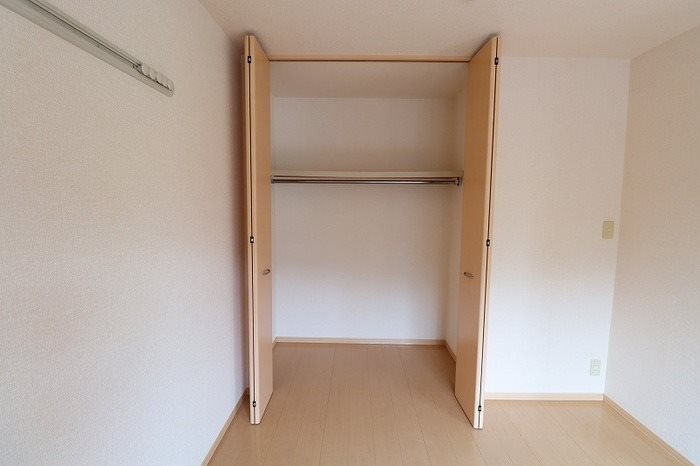 茨城県土浦市下高津３丁目 収納