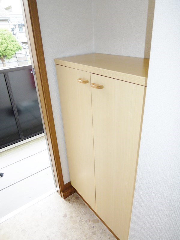 茨城県牛久市中央４丁目 玄関