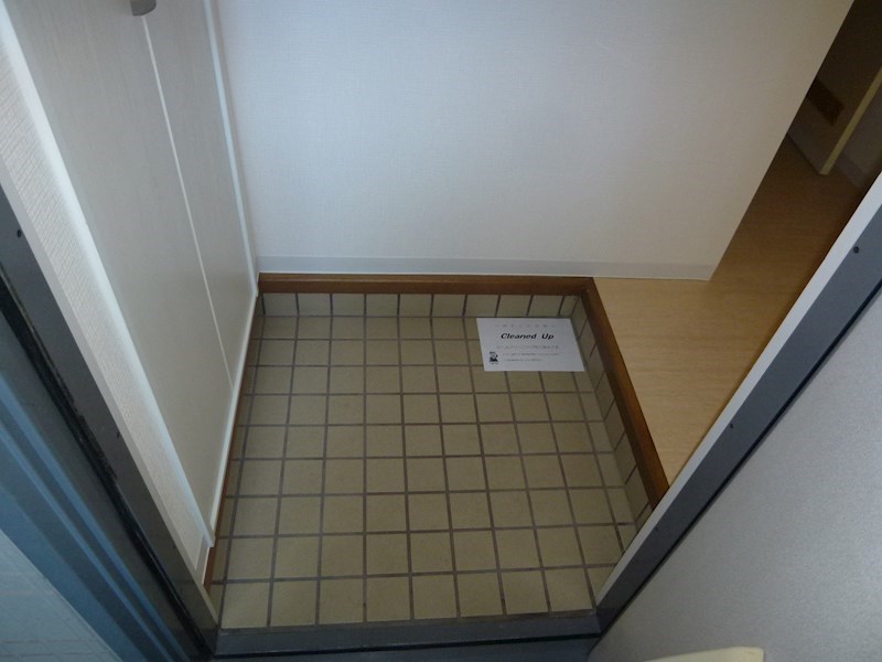 茨城県牛久市栄町４丁目 玄関