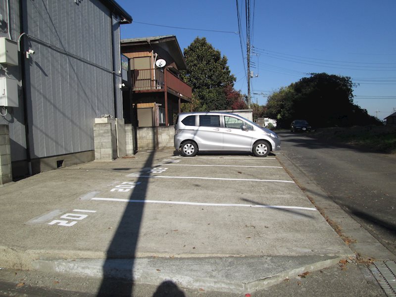 茨城県稲敷郡阿見町曙 駐車場
