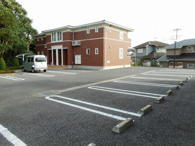 茨城県稲敷郡阿見町阿見 駐車場