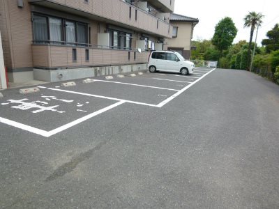 茨城県土浦市中高津 駐車場